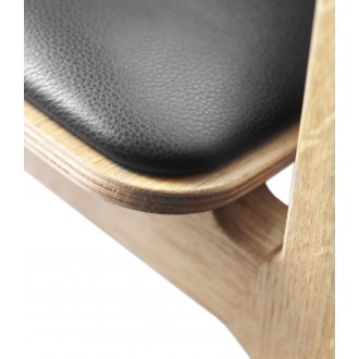 SOLD OUT J175 Åstrup chair– Oak / black leather