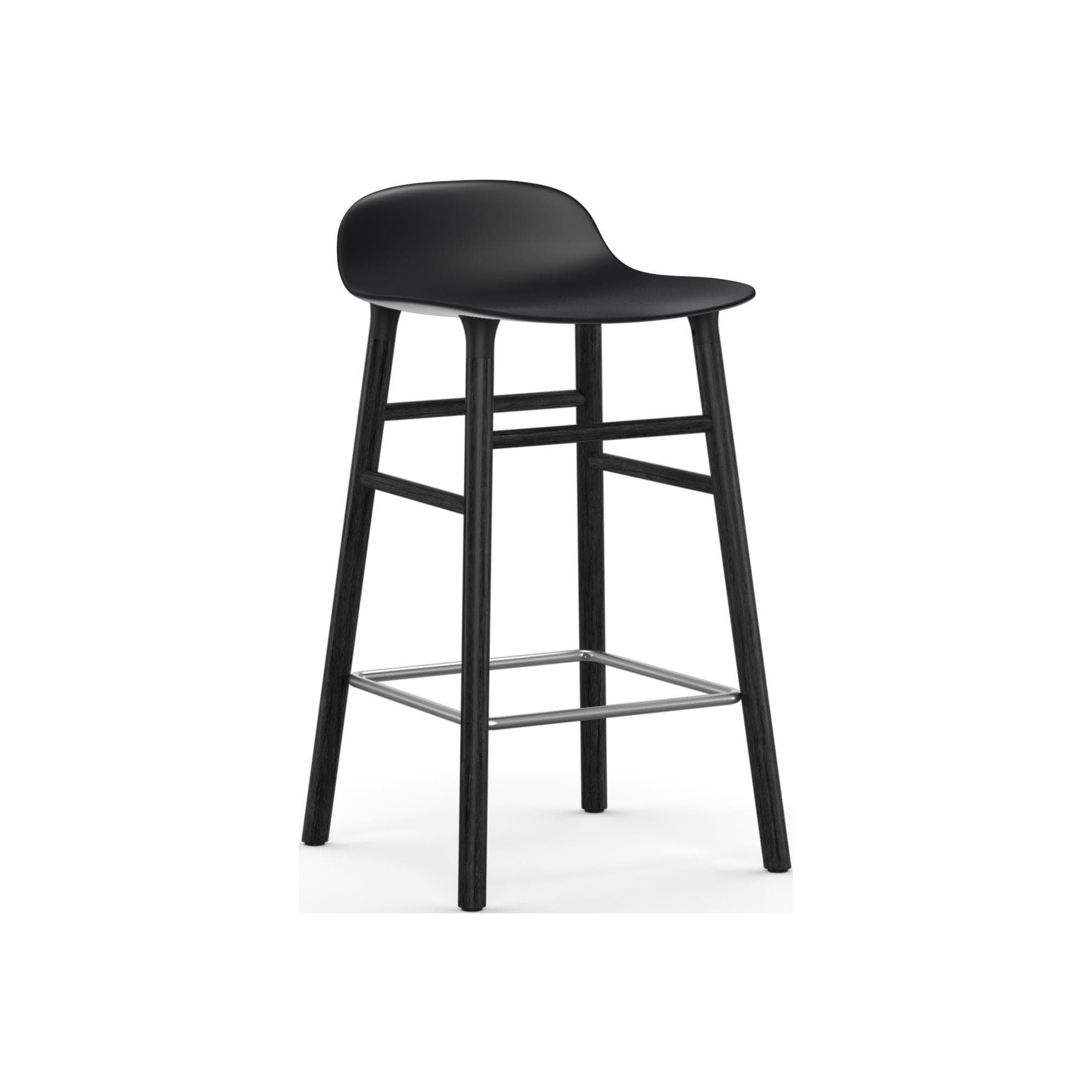 Tabouret de bar Form, pieds bois – Noir + Chêne peint en noir - Normann Copenhagen