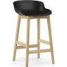 Tabouret de bar Hyg, pieds bois – Noir + Chêne - Normann Copenhagen