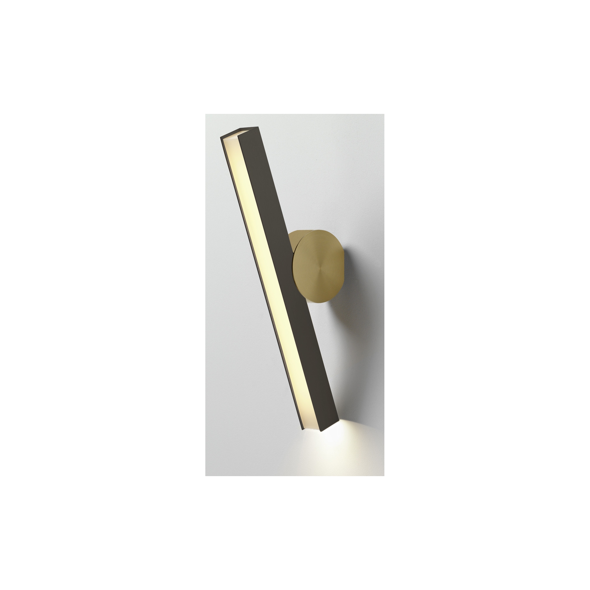 Calé(e) IP44 Wall lamp – VF – Satin Graphite + Satin Brass - CVL Luminaires