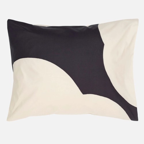 Iso Unikko 910 pillowcase 80x80cm - Marimekko