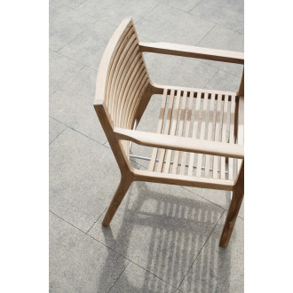 Outdoor chair with arm