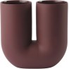 Kink vase – 27,4 x H26,3 cm – Deep red - Muuto