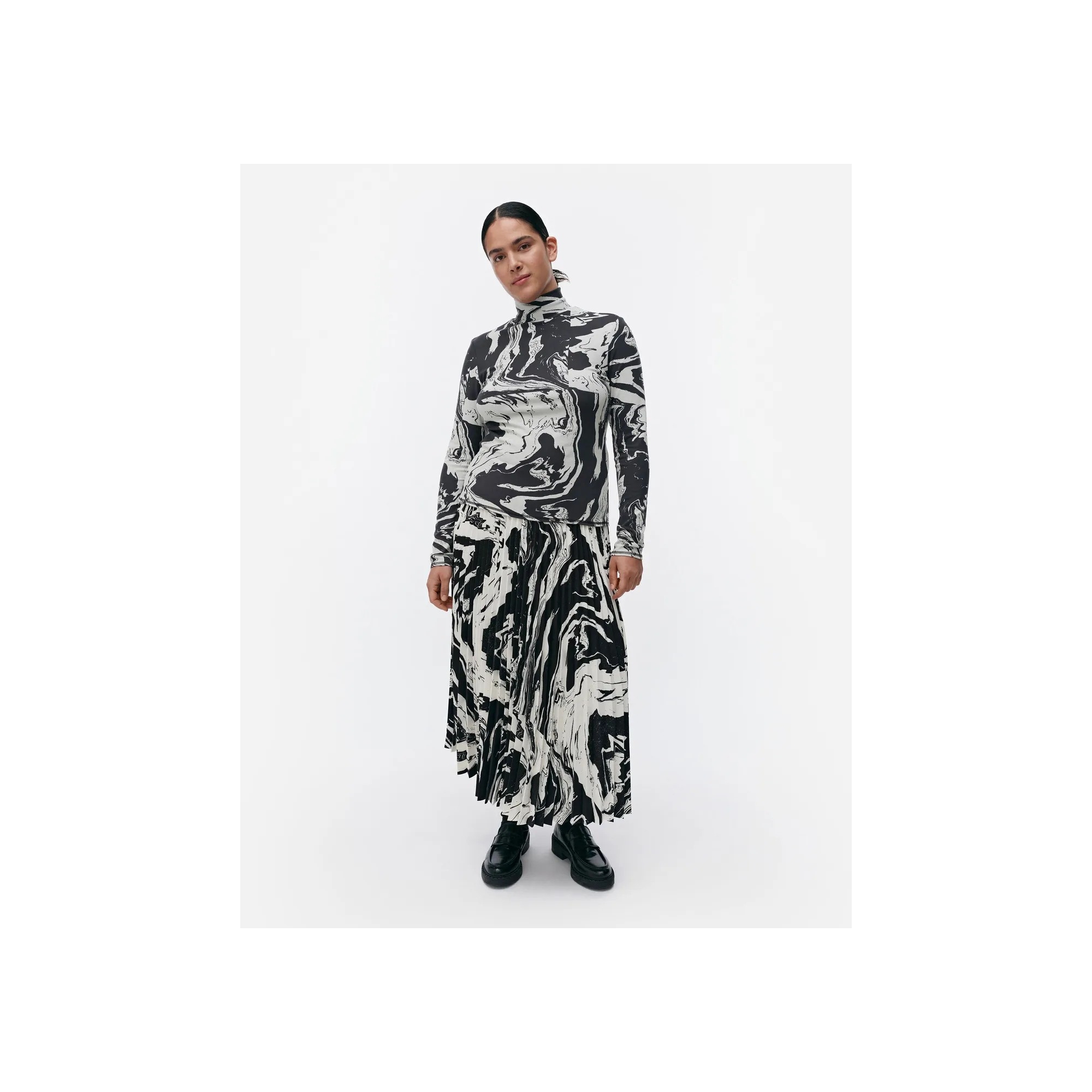 Jäkälä Marras 911 - Marimekko Fashion