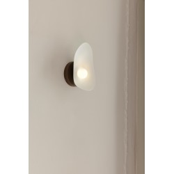 Nuura – Florii 1 wall lamp white and dark bronze