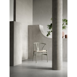 Carl Hansen & Søn – CH24 Soft Color Ilse Crawford chair, clay and natural papercord