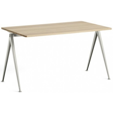 140x75cm - chêne vernis mat - table Pyramid 1 - HAY