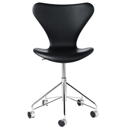 fully upholstered, black Essential leather - 3117 - Fritz Hansen