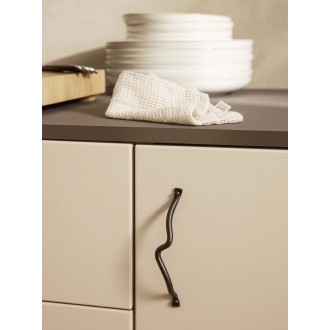 Handle - black brass - Curvature - Ferm Living