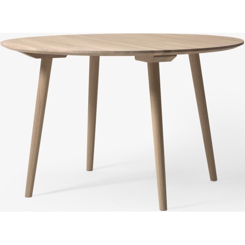 Ø120cm - oiled oak -  In Between SK4 table - &Tradition